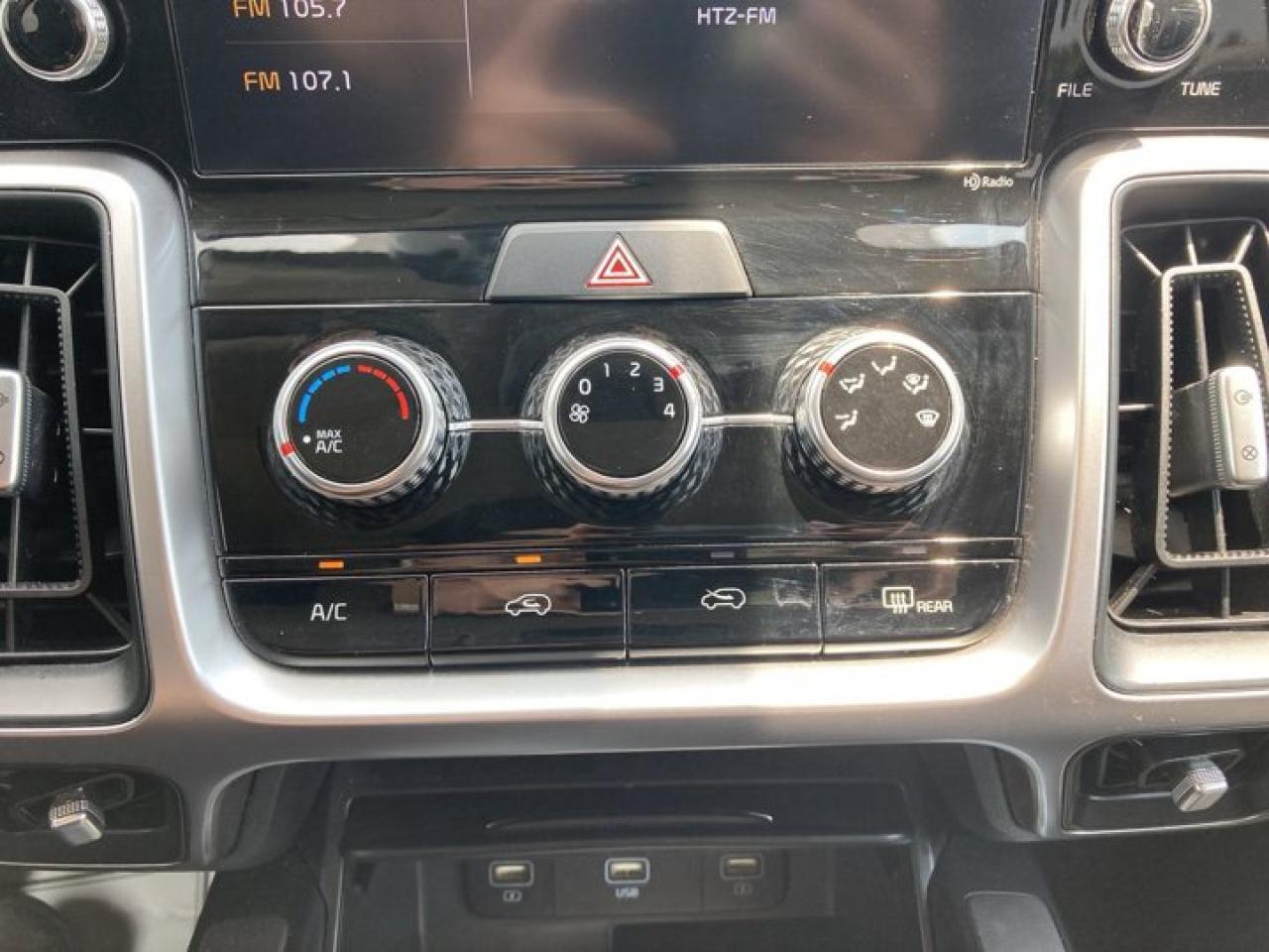 2022 Kia Sorento LX+ AWD | HEATED SEATS Photo