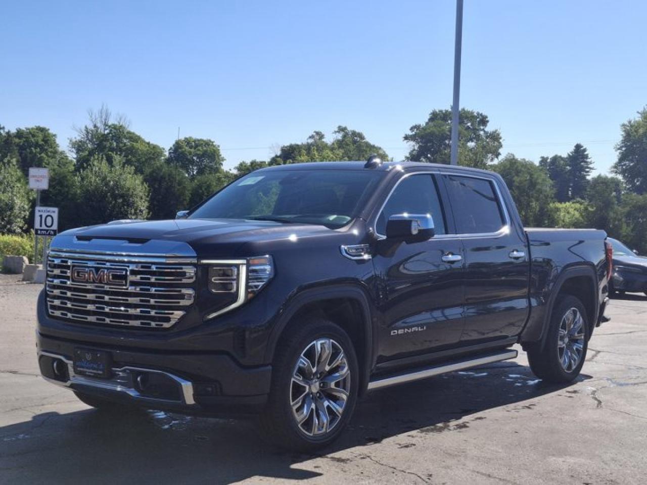 Used 2023 GMC Sierra 1500 Denali Crew 4X4 | 5.3L | Reserve Package | HUD | Adaptive Cruise | Power Steps | Leather | Sunroof | for sale in Guelph, ON
