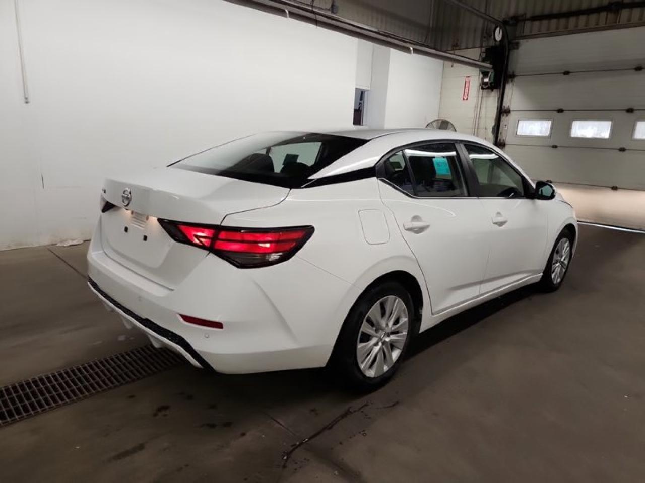 Used 2022 Nissan Sentra S Plus  | Heated Seats | CarPlay + Android | Rear Camera | and more! for sale in Guelph, ON