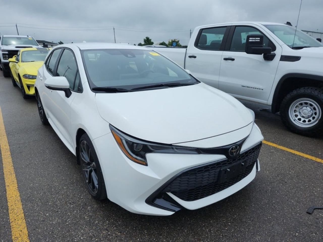 Used 2022 Toyota Corolla Hatchback SE Upgrade | Heated Steering + Seats | Carplay | Adaptive Cruise | Wireless Charger | and More ! for sale in Guelph, ON