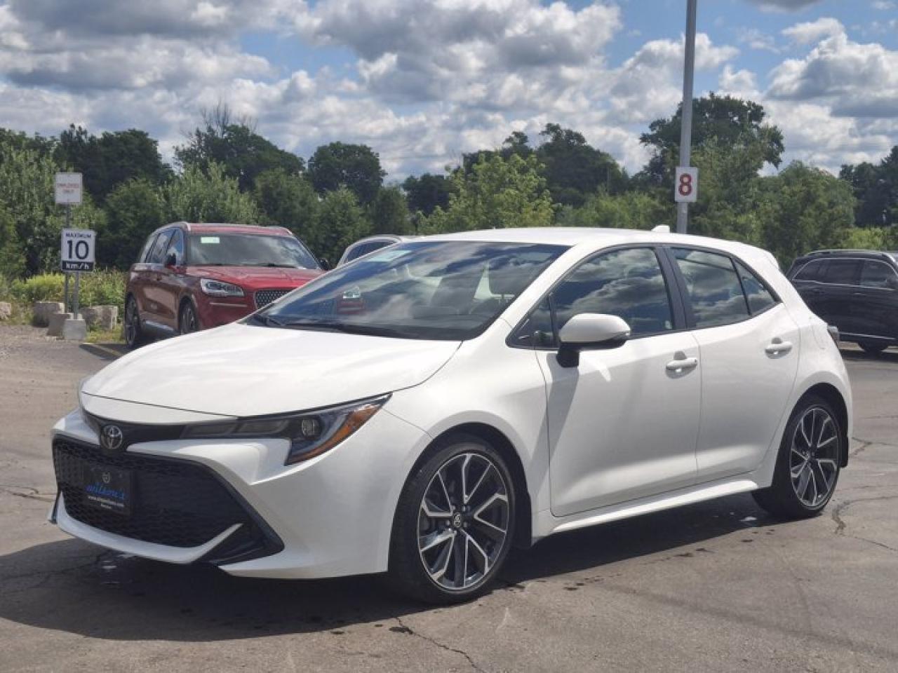 Used 2022 Toyota Corolla Hatchback SE Upgrade | Heated Steering + Seats | Carplay | Adaptive Cruise | Wireless Charger | and More ! for sale in Guelph, ON