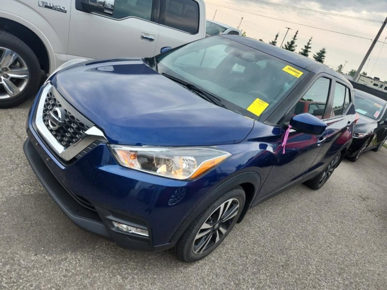 Used 2019 Nissan Kicks SV | Heated Seats | Bluetooth | Carplay + Android | Reverse Cam | Push to Start | and More ! for sale in Guelph, ON