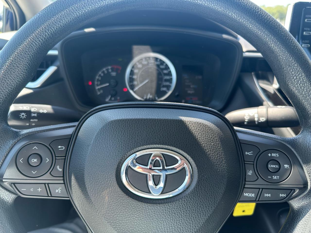 2021 Toyota Corolla LE Photo