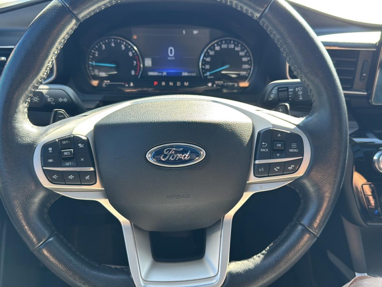 2021 Ford Explorer LIMITED Photo