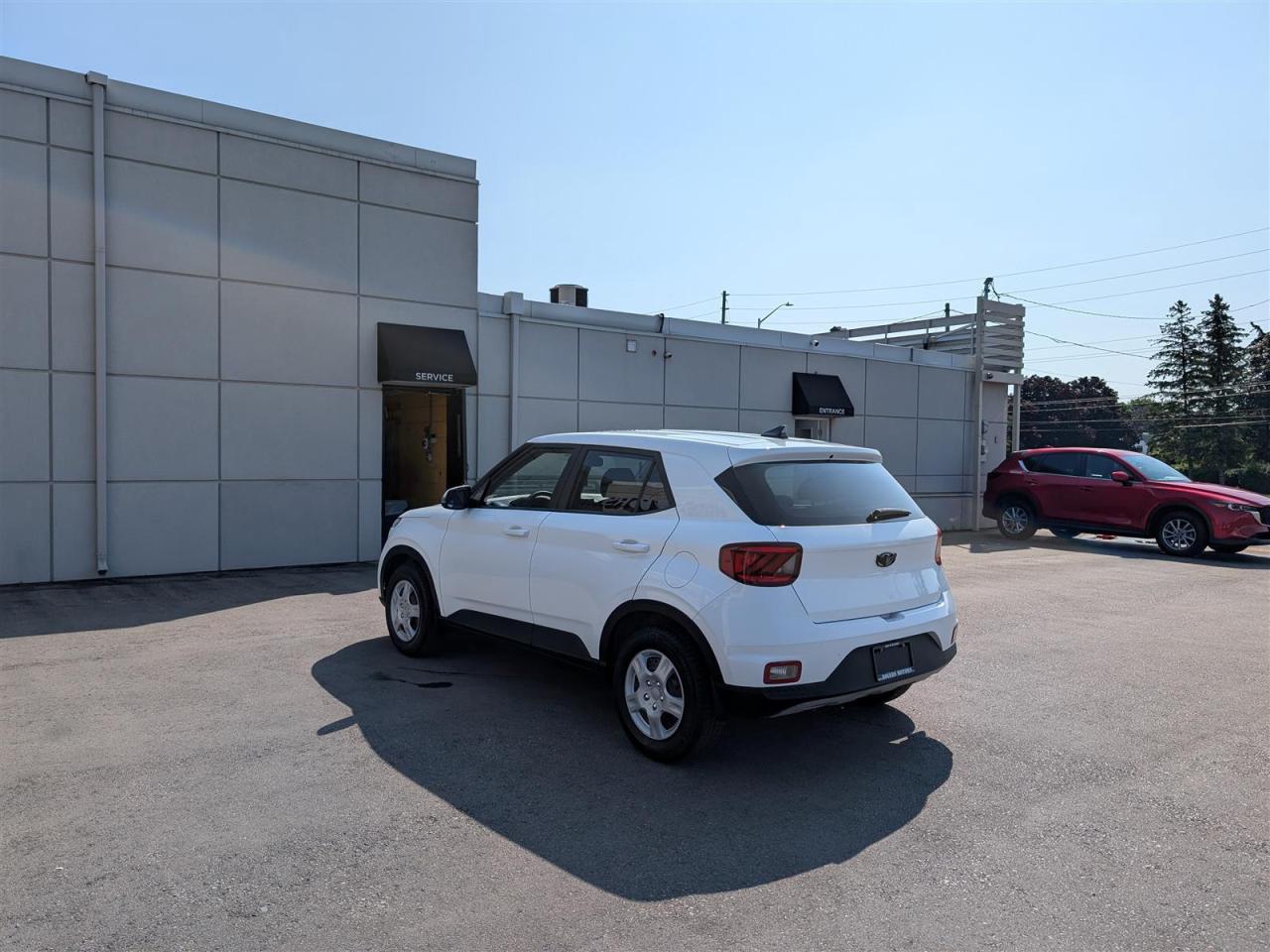 2021 Hyundai Venue ESSENTIAL - MANUAL - HTD SEATS - REV CAM