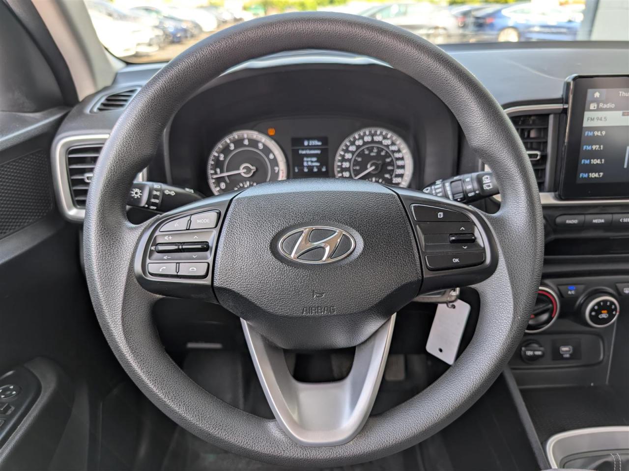 2021 Hyundai Venue ESSENTIAL - MANUAL - HTD SEATS - REV CAM