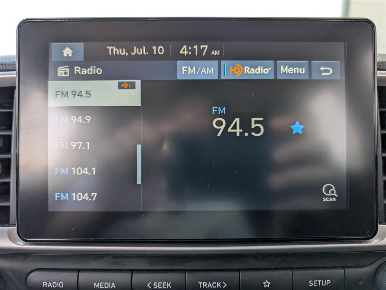 2021 Hyundai Venue ESSENTIAL - MANUAL - HTD SEATS - REV CAM