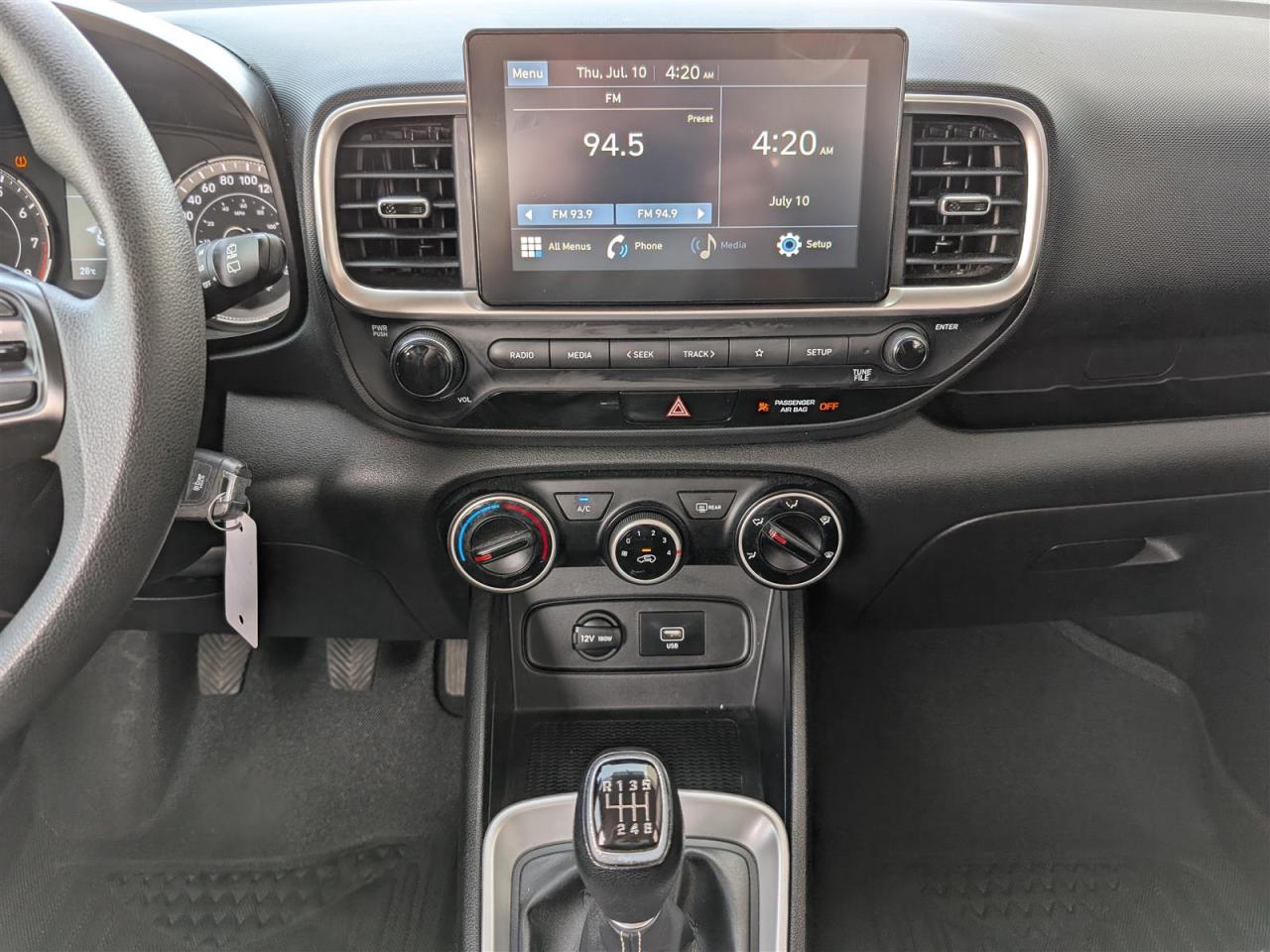 2021 Hyundai Venue ESSENTIAL - MANUAL - HTD SEATS - REV CAM