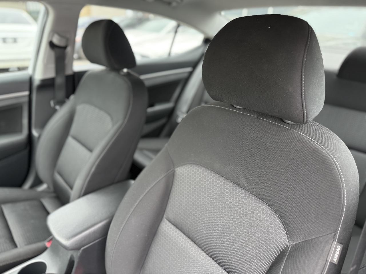 2017 Hyundai Elantra APPLE CARPLAY | ANDROID AUTO | BACK UP CAMERA Photo