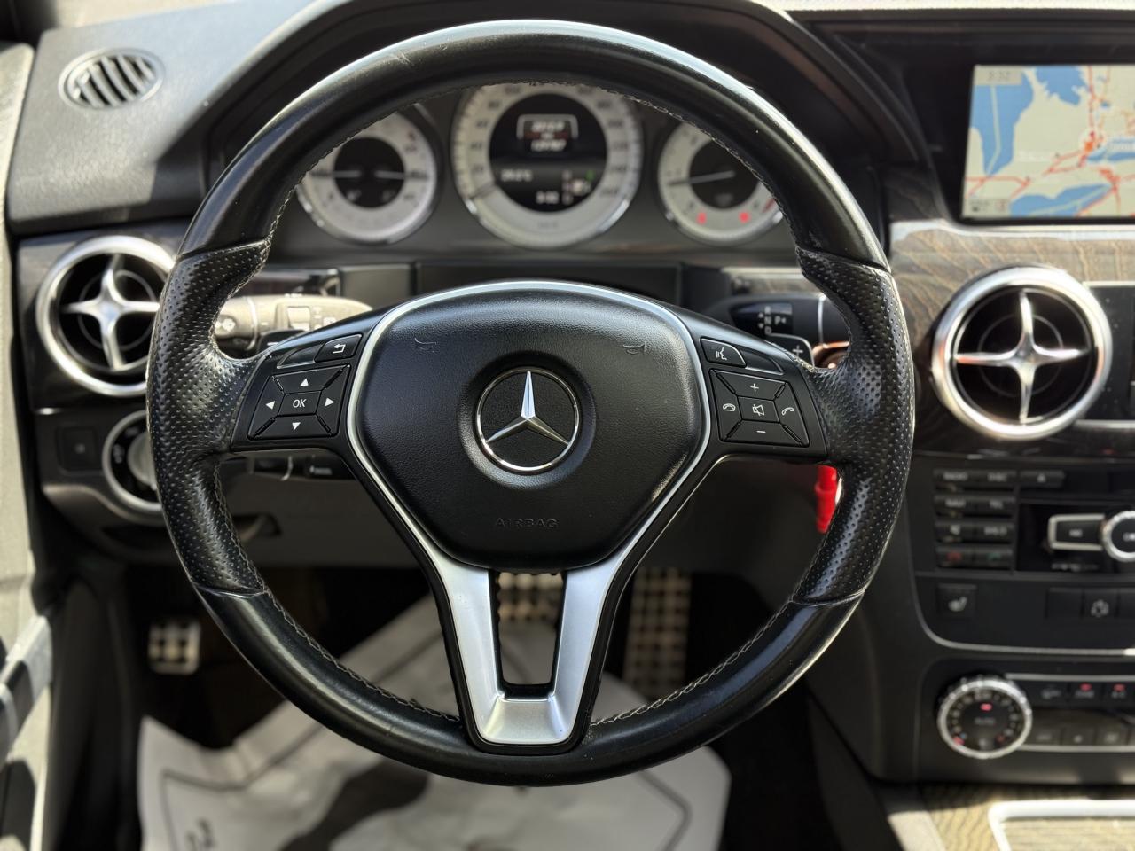 2015 Mercedes-Benz GLK-Class 250 BLUETEC | PANO | LOADED - Photo #17