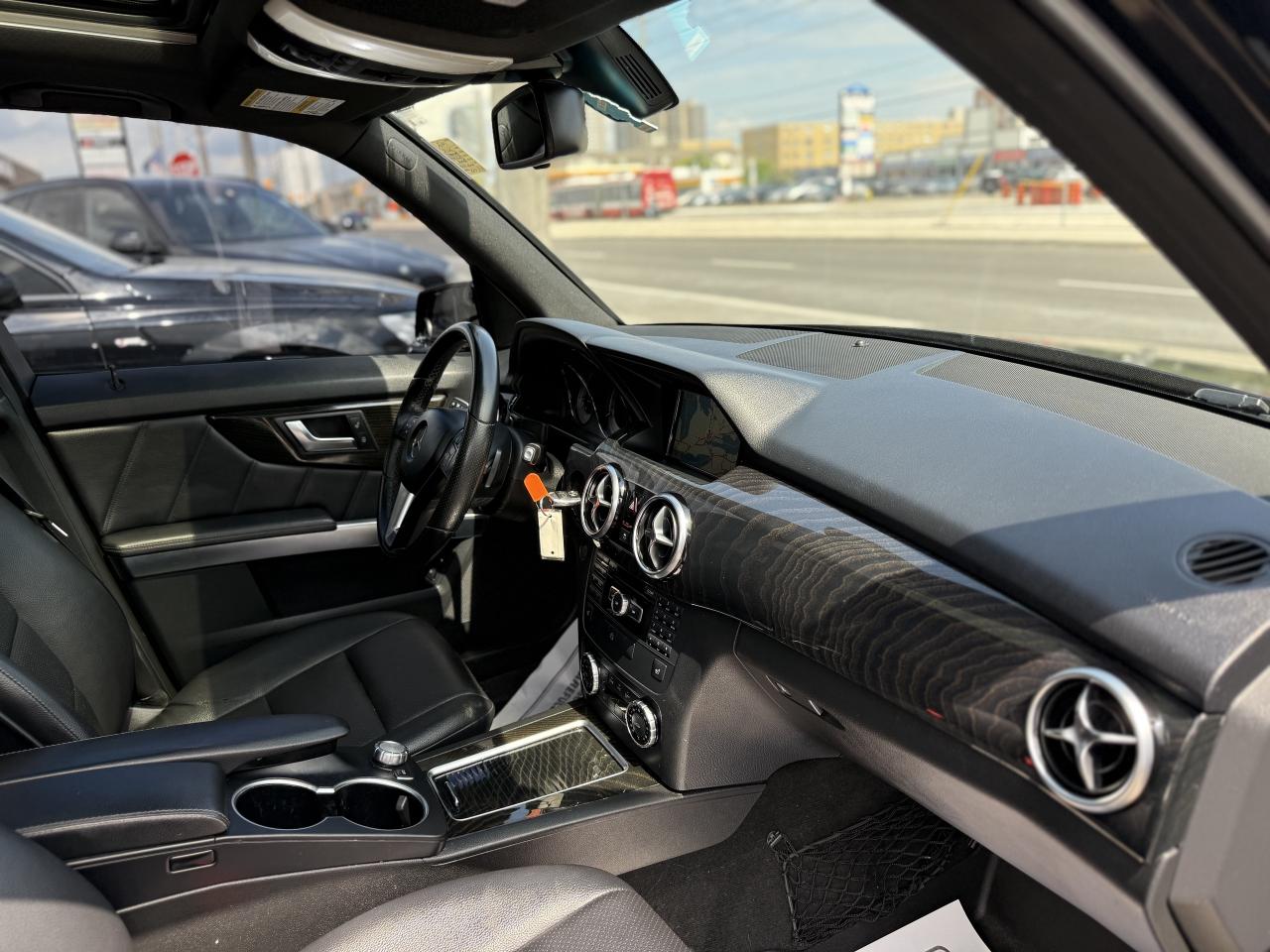 2015 Mercedes-Benz GLK-Class 250 BLUETEC | PANO | LOADED - Photo #28