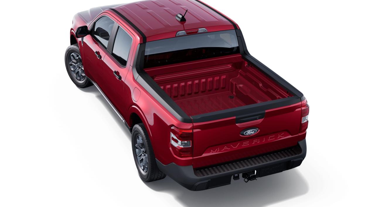 2025 Ford Maverick XLT Photo1
