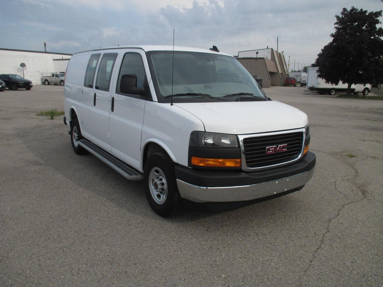 2023 GMC Savana Cargo Van 2500 135 inch w/base - Photo #3