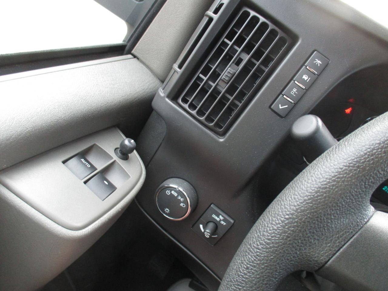 2023 GMC Savana Cargo Van 2500 135 inch w/base - Photo #12