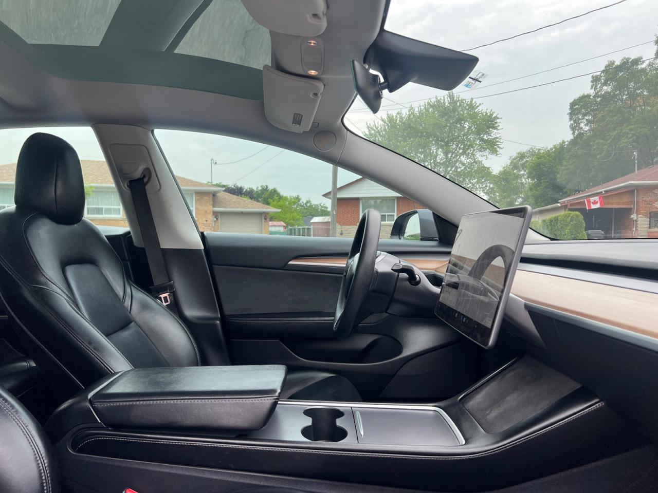 2021 Tesla Model 3 STANDARD RANGE PLUS - Photo #8