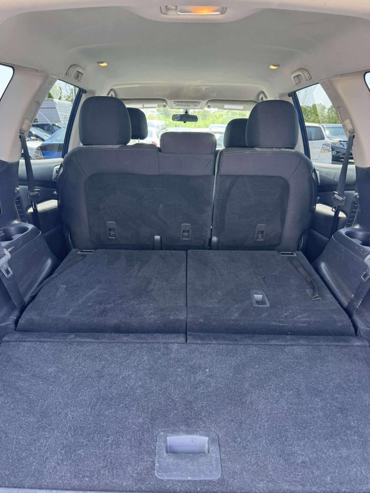 2018 Nissan Pathfinder SV Tech - Photo #9