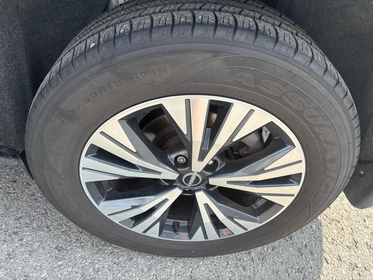 2022 Nissan Rogue SV - Photo #21