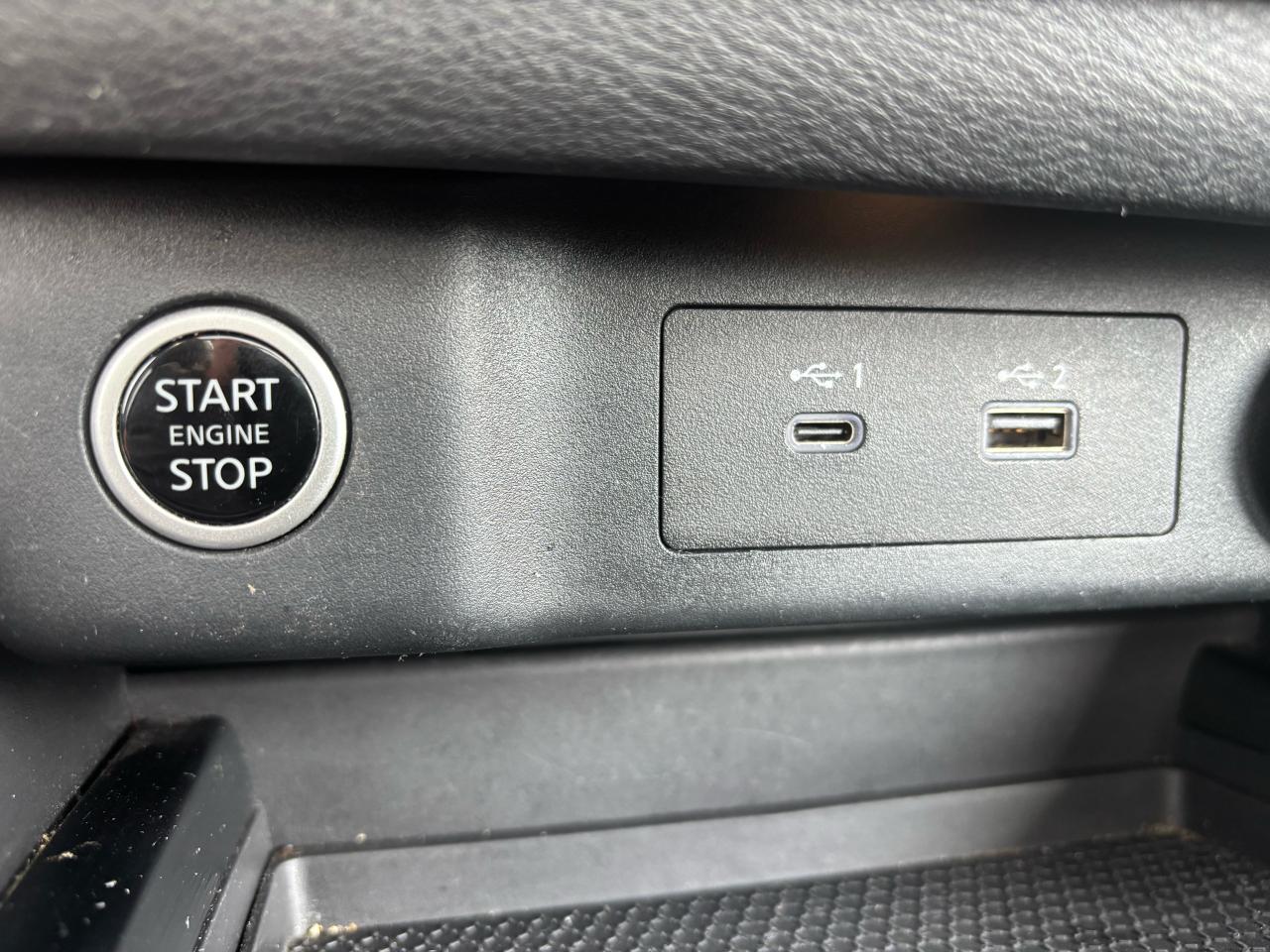 2022 Nissan Rogue SV - Photo #13