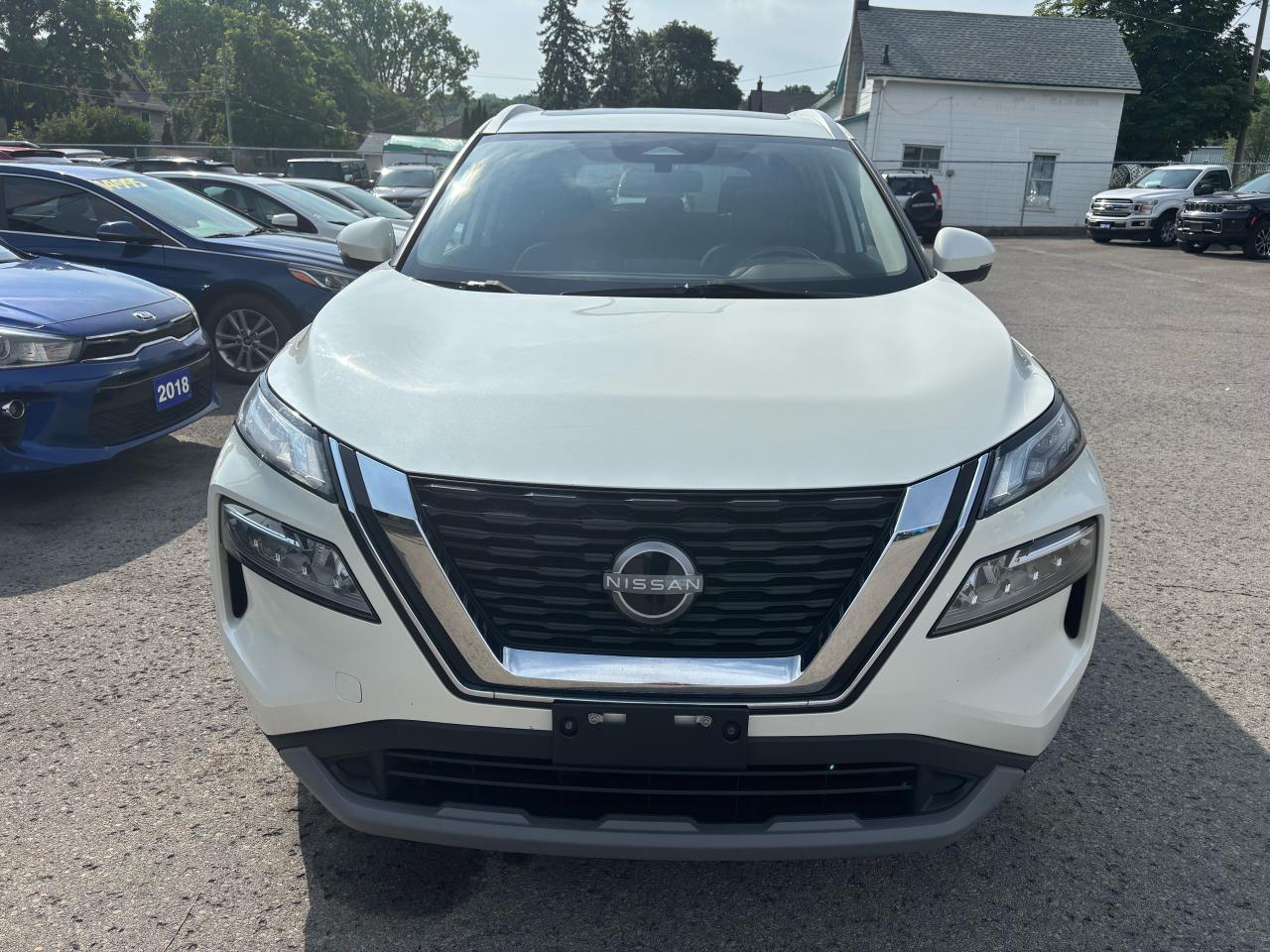 2022 Nissan Rogue SV - Photo #2
