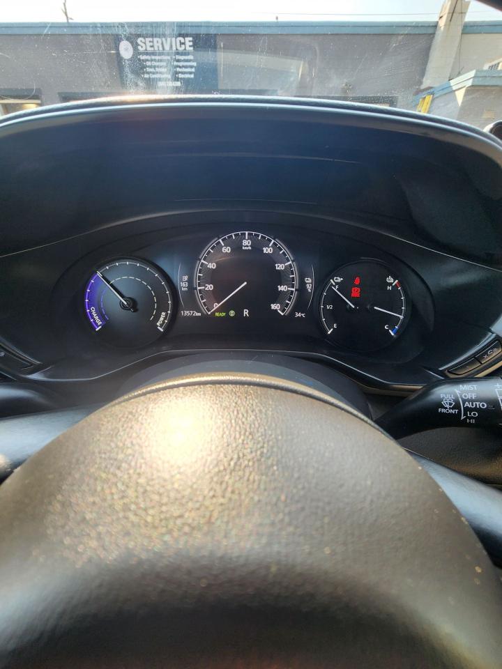 2022 Mazda MX-3 GT l Clean Carfax l No accidents l Like New - Photo #19