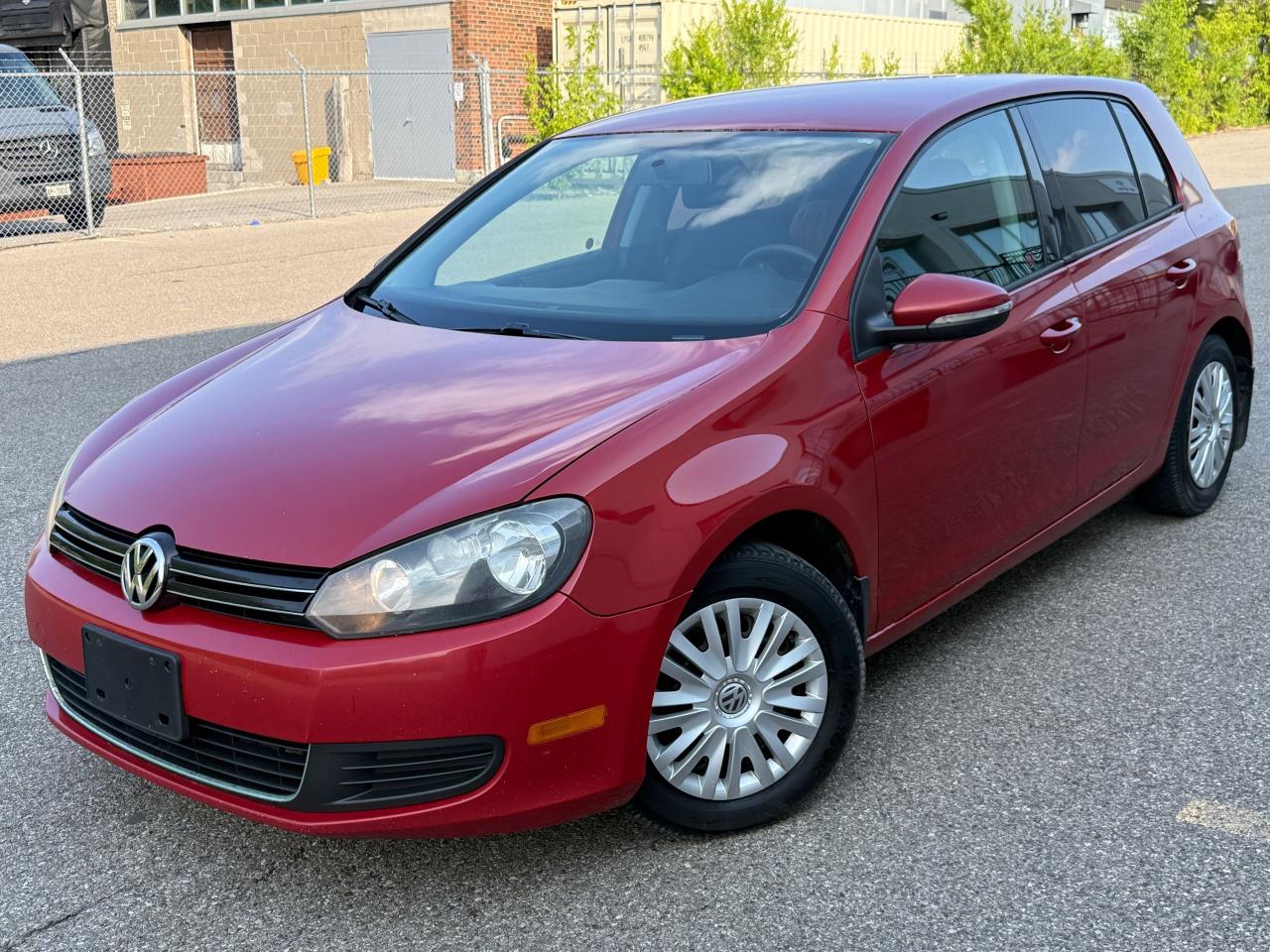 Used 2010 Volkswagen Golf TRENDLINE for sale in North York, ON