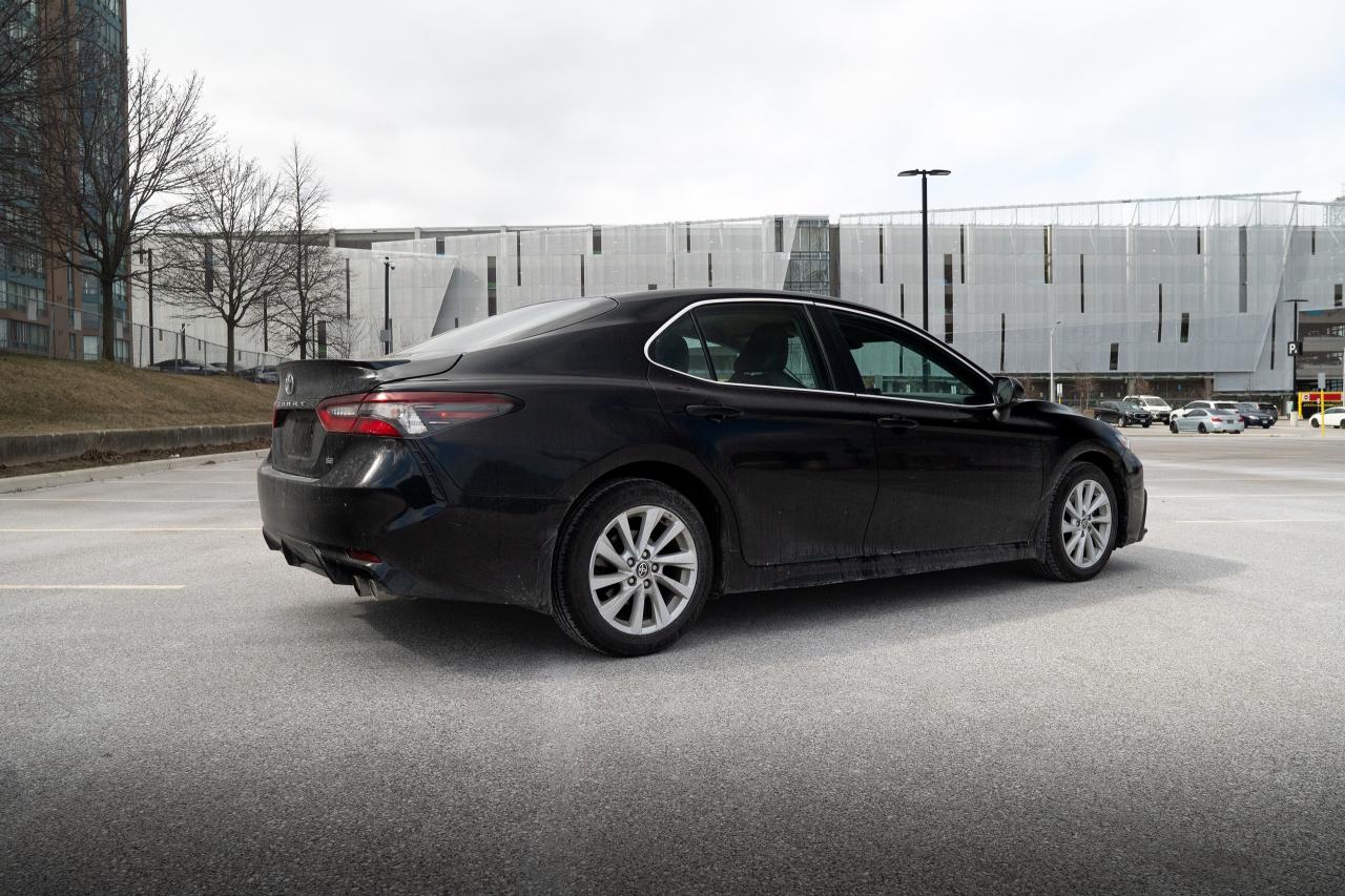 2021 Toyota Camry SE | NO ACCIDENTS | CLEAN CARFAX | - Photo #3