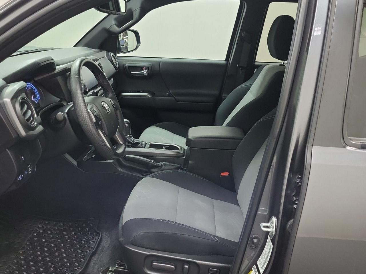 2023 Toyota Tacoma SHORT BOX TRD OFF ROAD - Photo #6