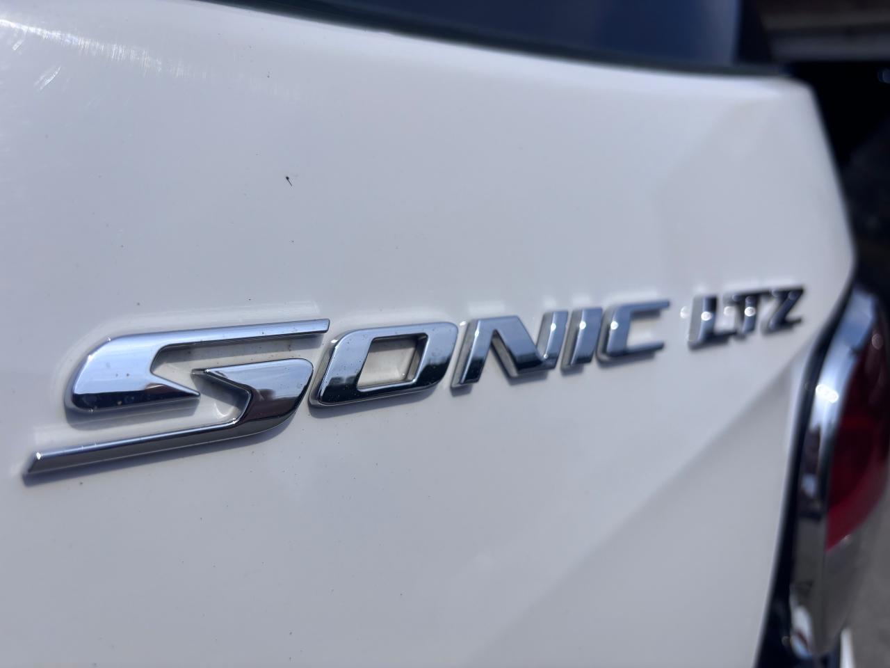 2012 Chevrolet Sonic LTZ HEATED SEATS + ROOF - Photo #8
