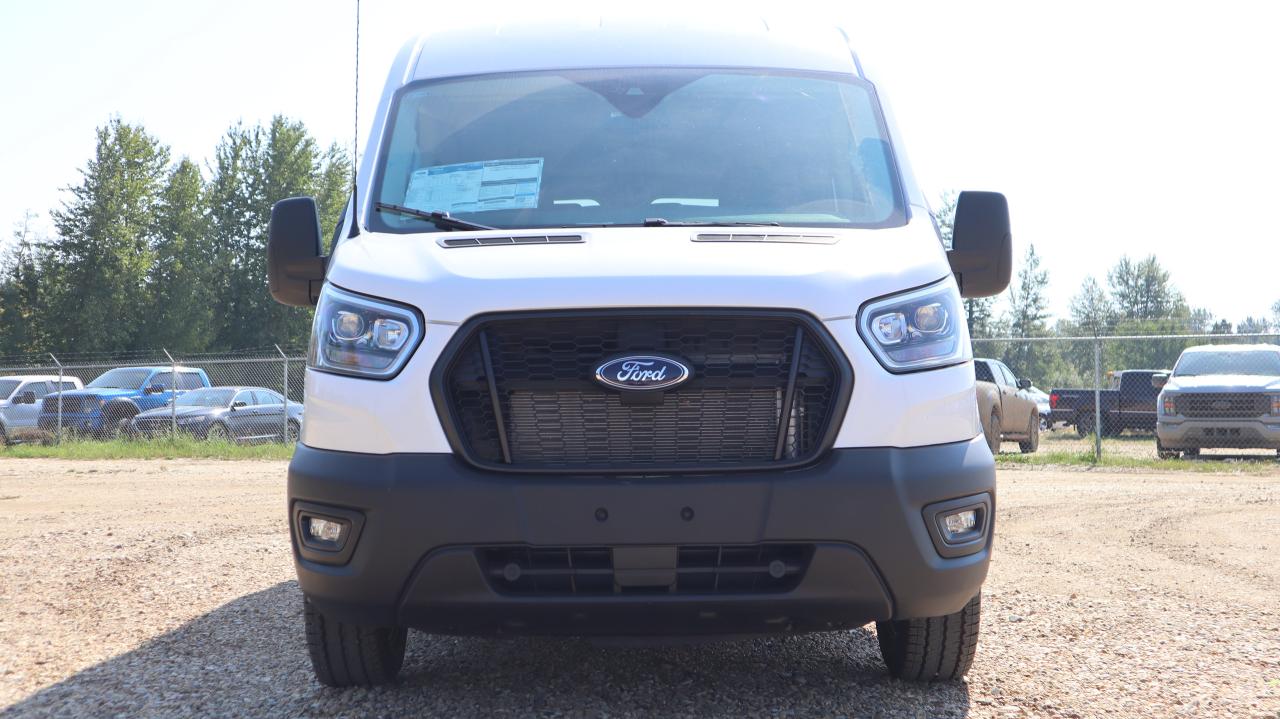 2025 Ford Transit Passenger Wagon XL Photo
