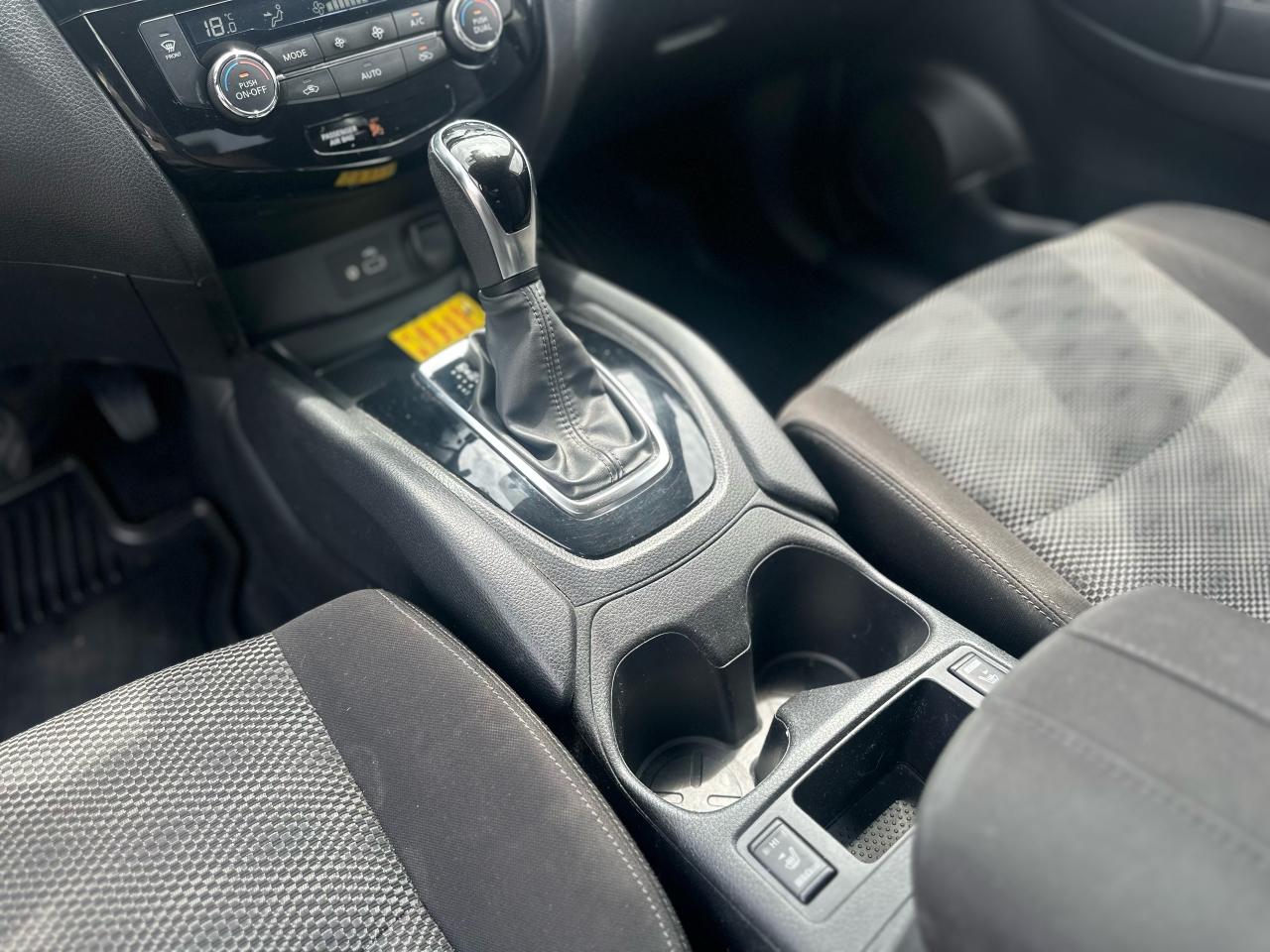 2019 Nissan Qashqai SV Photo15
