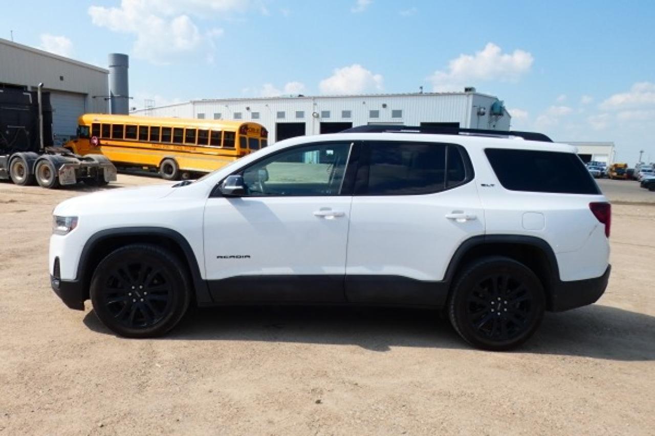 2023 GMC Acadia 