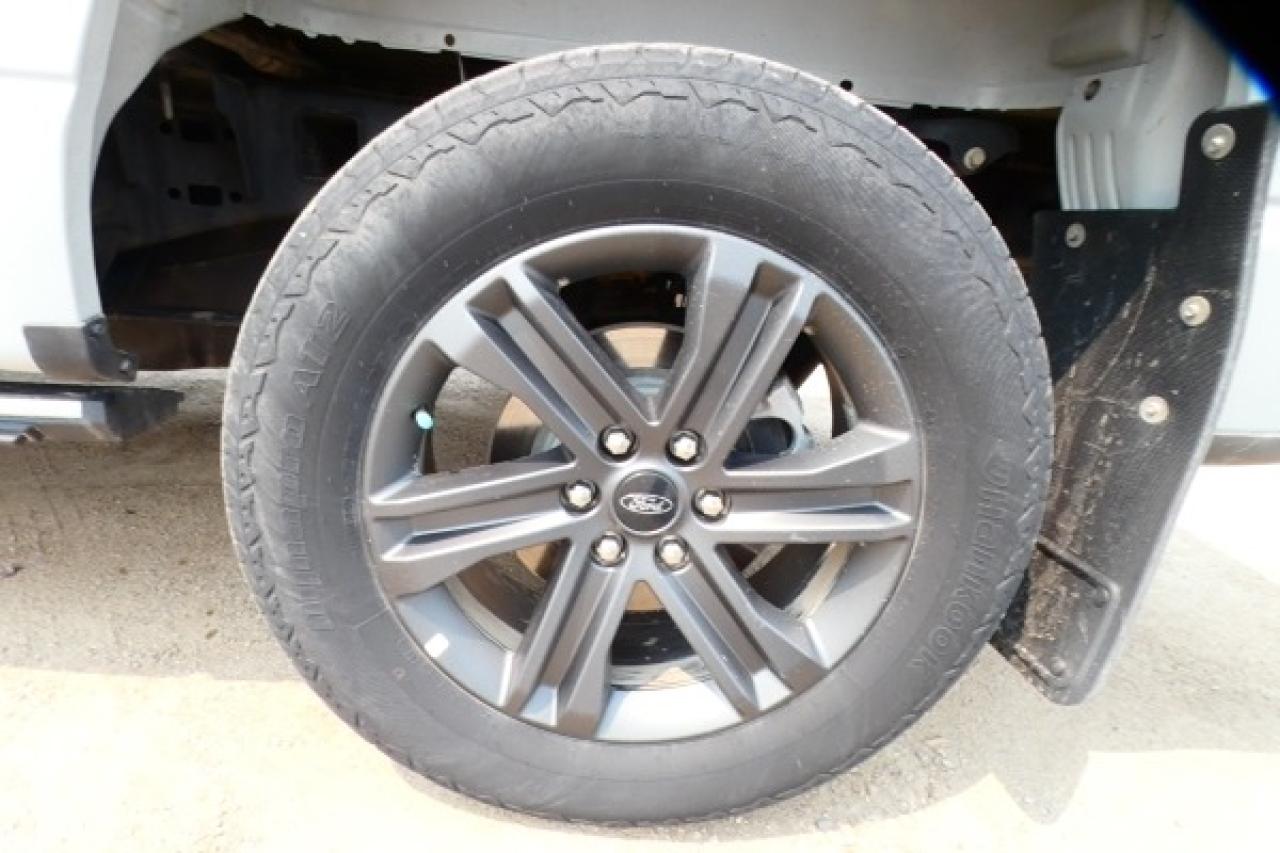2023 Ford F-150 LARIAT ecoboost w/H&C L, Htd wheel, NAV, BUC, PRB - Photo #20