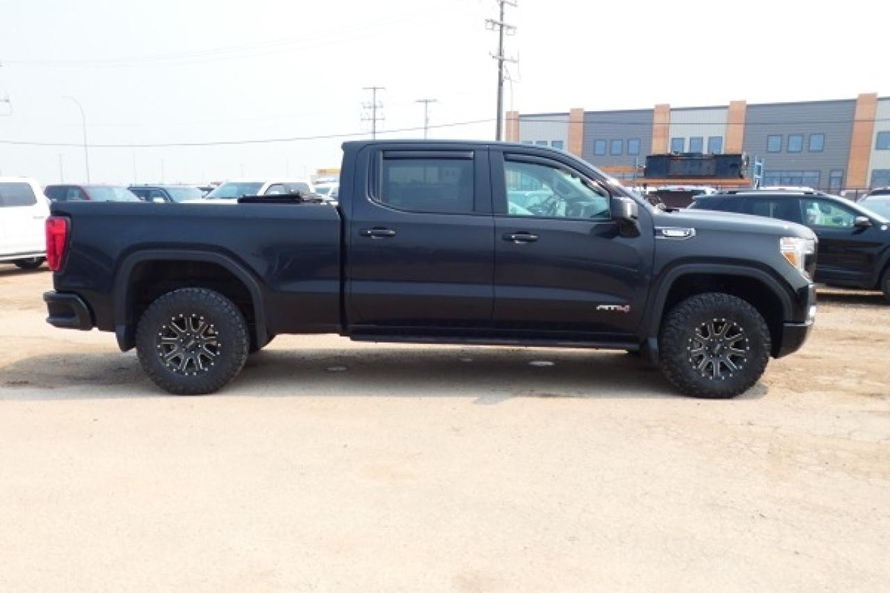2022 GMC Sierra 1500 AT4 Limited DURA DSL w/H&C L, htd wheel, NAV, BUC - Photo #5