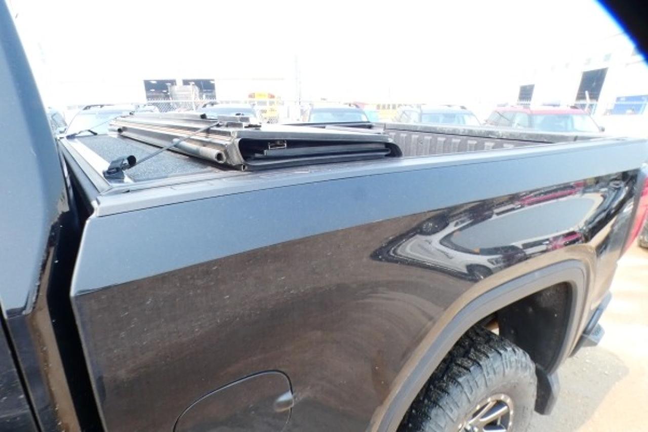 2022 GMC Sierra 1500 AT4 Limited DURA DSL w/H&C L, htd wheel, NAV, BUC - Photo #16