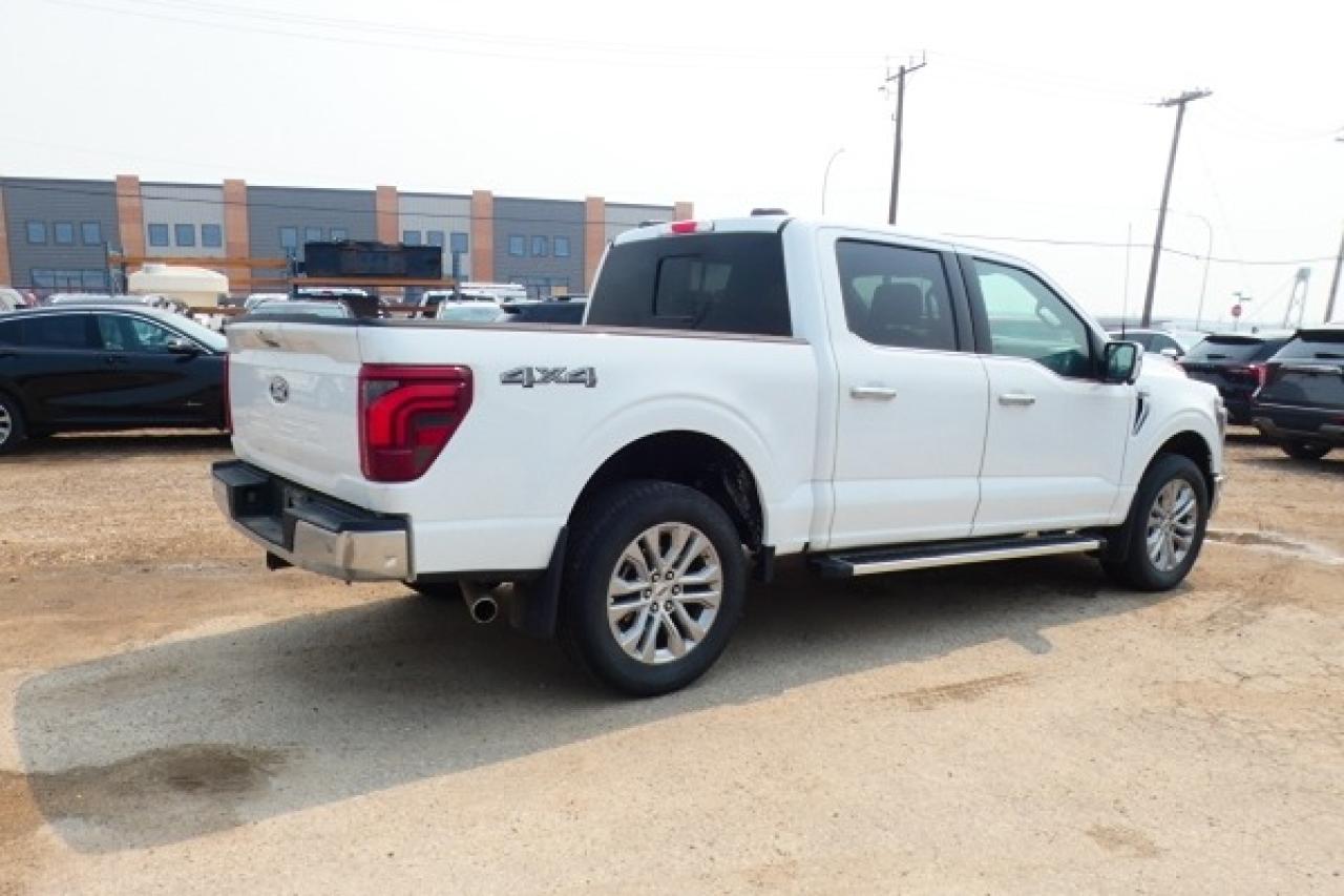 2024 Ford F-150 LARIAT w/H&C L, Htd wheel, pano S/R, NAV, BUC - Photo #6