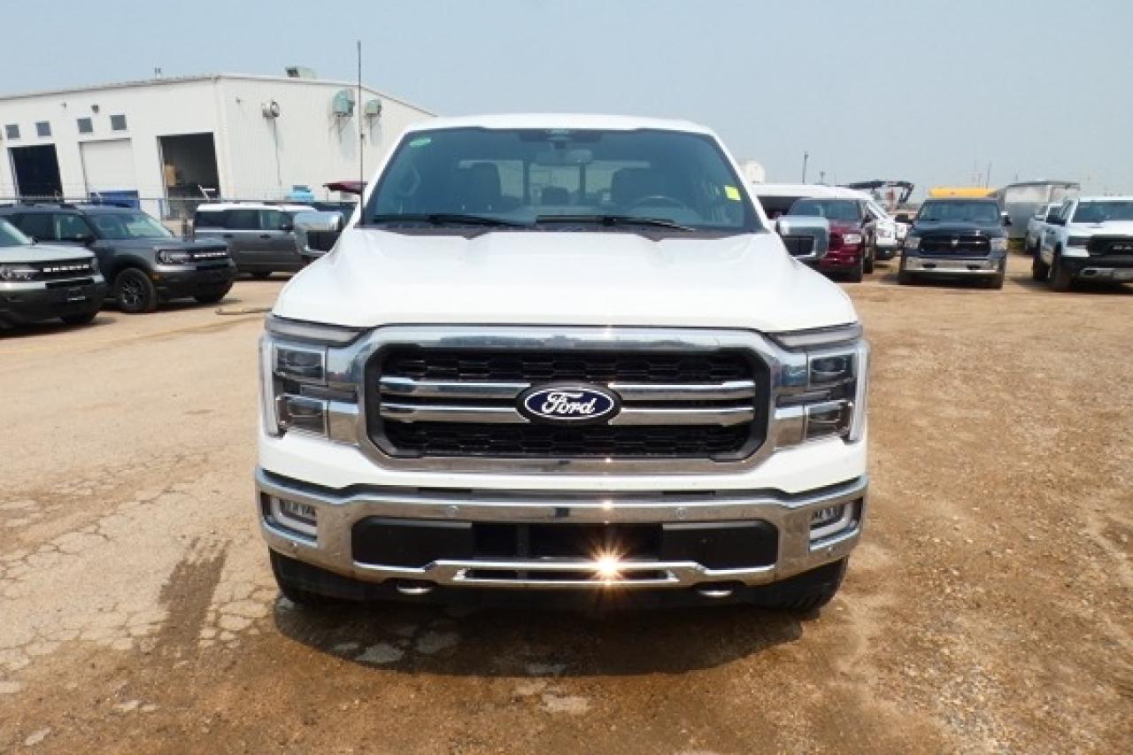 2024 Ford F-150 LARIAT w/H&C L, Htd wheel, pano S/R, NAV, BUC - Photo #3