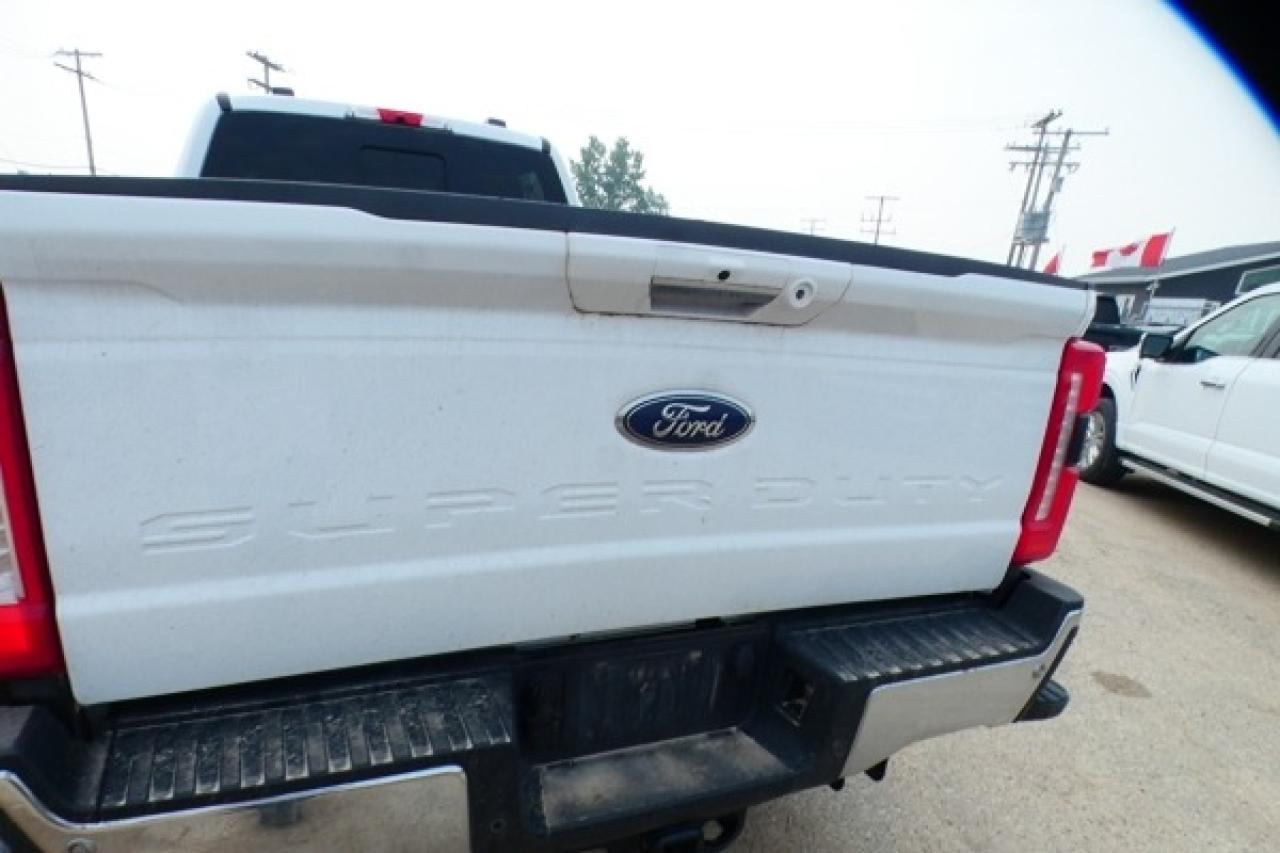 2024 Ford SUPER DUTY F-350 SRW LARIAT P/S DSL 8' box w/H&C L, Htd wheel, NAV, BUC - Photo #36