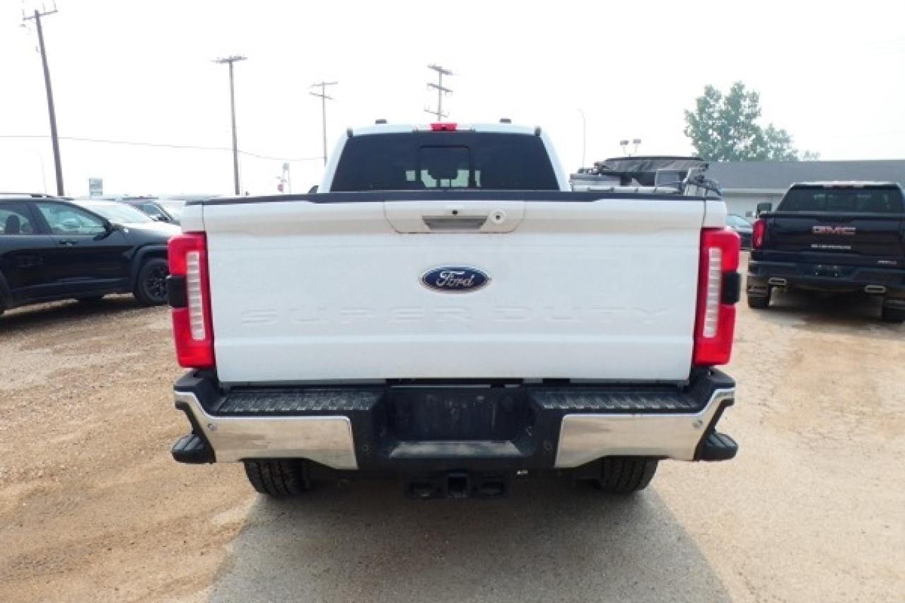 2024 Ford SUPER DUTY F-350 SRW LARIAT P/S DSL 8' box w/H&C L, Htd wheel, NAV, BUC - Photo #7