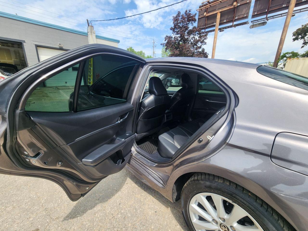 2020 Toyota Camry SE l Sporty l Reliable l Fuel Efficient