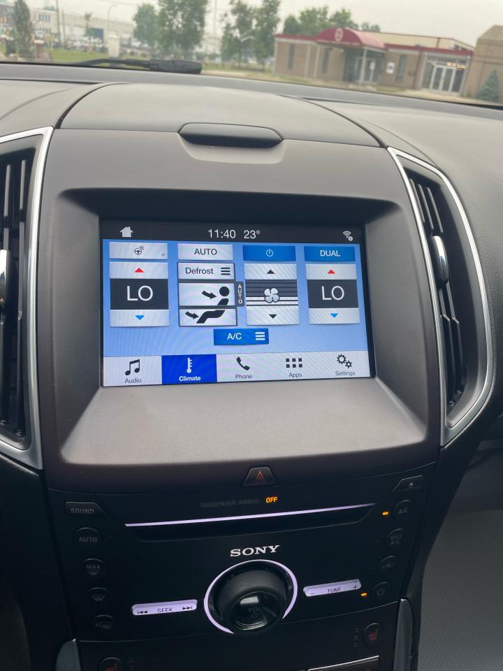 2016 Ford Edge Titanium - Photo #15