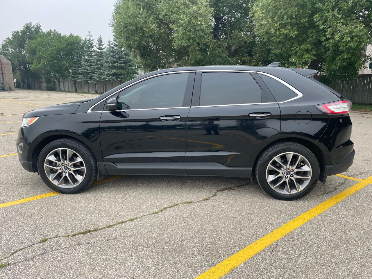 2016 Ford Edge Titanium - Photo #8