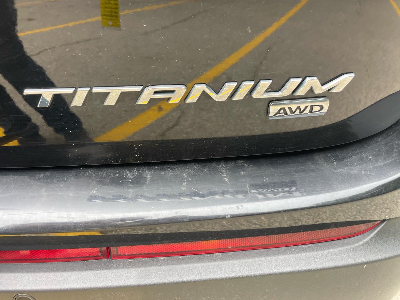 2016 Ford Edge Titanium - Photo #14