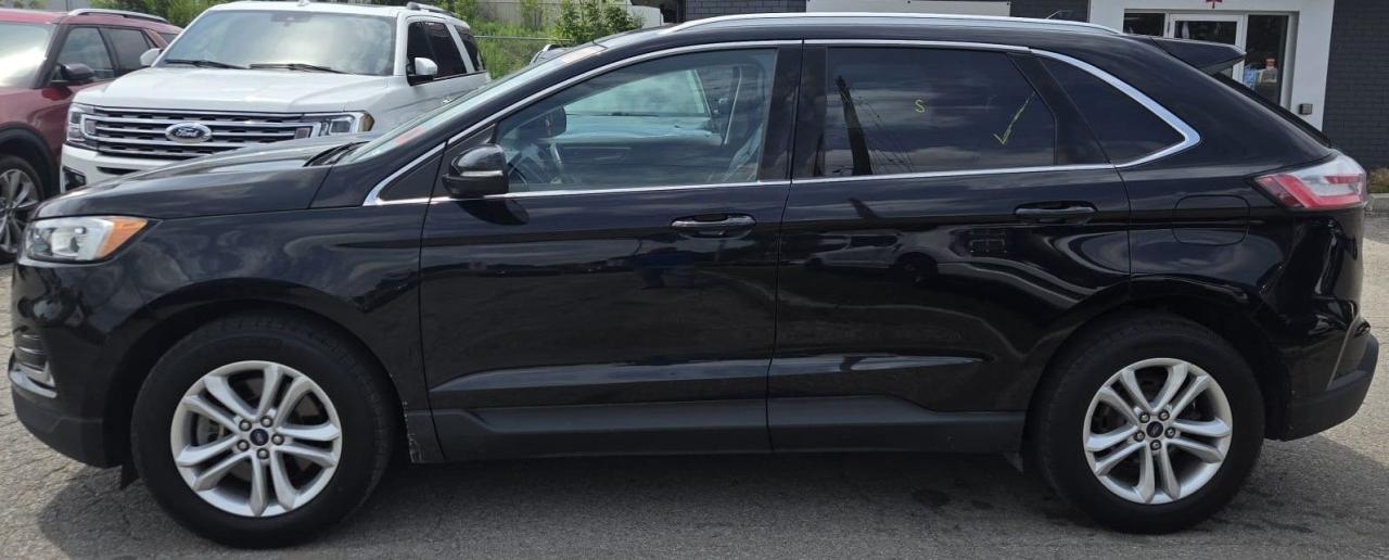 2019 Ford Edge SEL / NO ACCIDENTS / LEATHER / NAV / AWD / AUTO - Photo #2