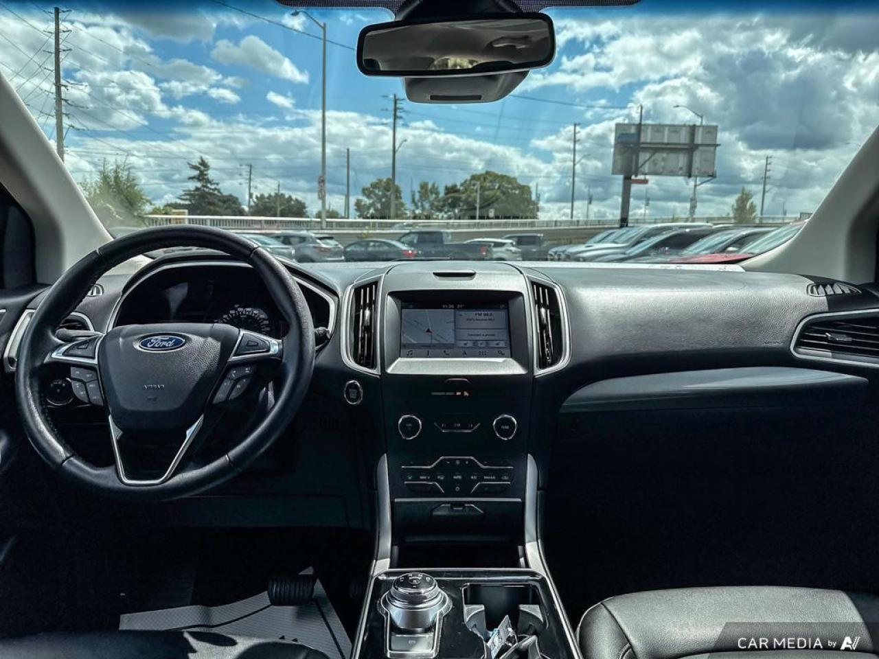 2019 Ford Edge SEL / NO ACCIDENTS / LEATHER / NAV / AWD / AUTO - Photo #12