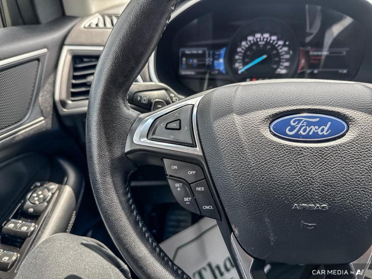 2019 Ford Edge SEL / NO ACCIDENTS / LEATHER / NAV / AWD / AUTO - Photo #20