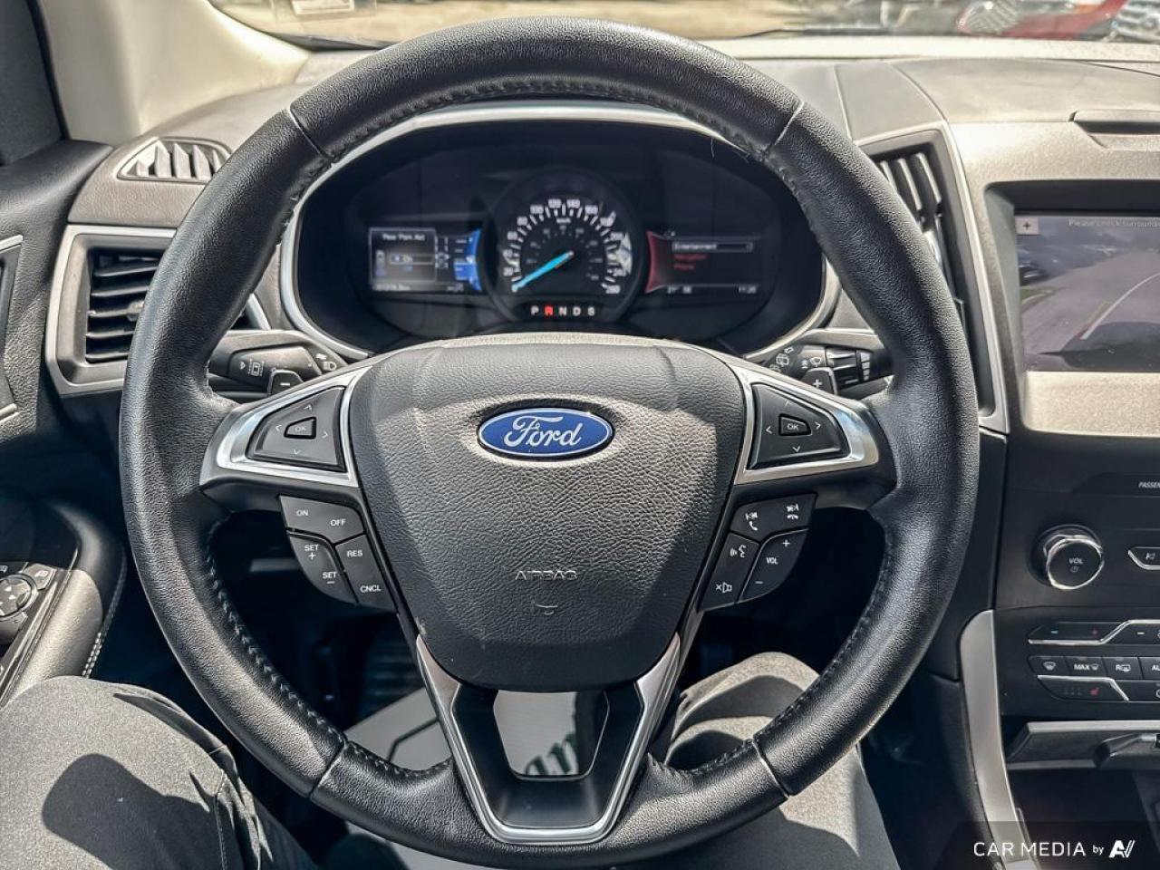2019 Ford Edge SEL / NO ACCIDENTS / LEATHER / NAV / AWD / AUTO - Photo #19