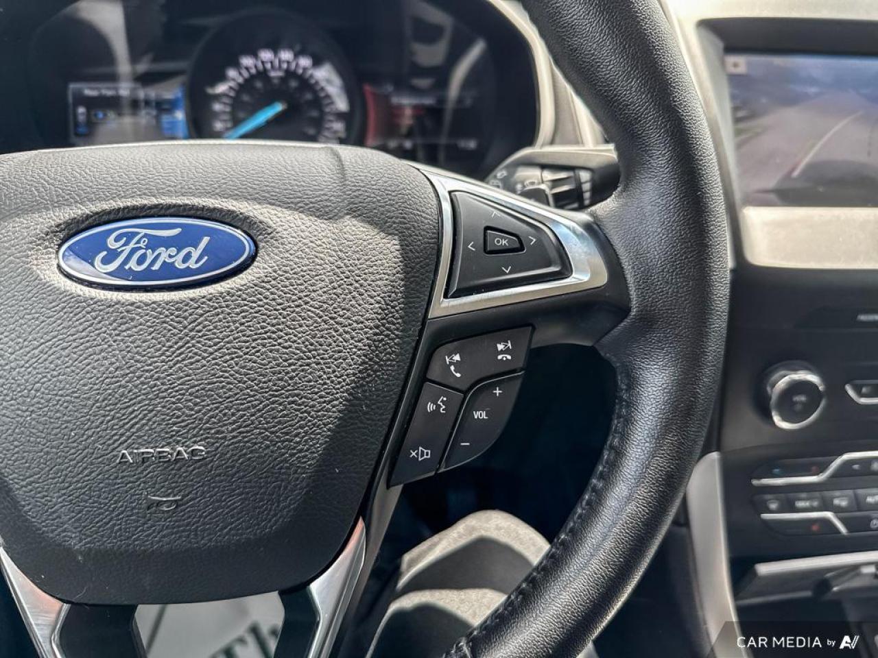 2019 Ford Edge SEL / NO ACCIDENTS / LEATHER / NAV / AWD / AUTO - Photo #21