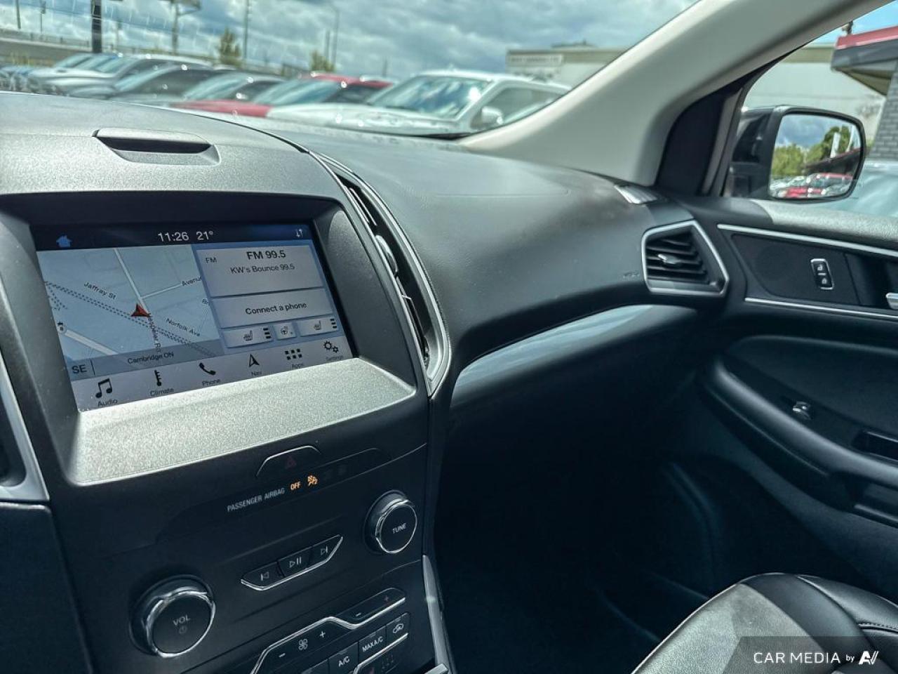 2019 Ford Edge SEL / NO ACCIDENTS / LEATHER / NAV / AWD / AUTO - Photo #23