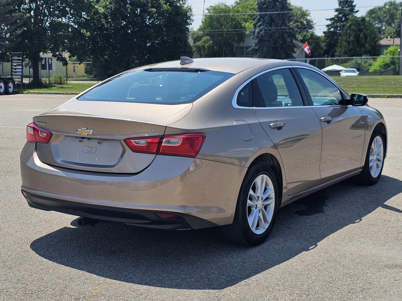 2018 Chevrolet Malibu LT - Photo #5