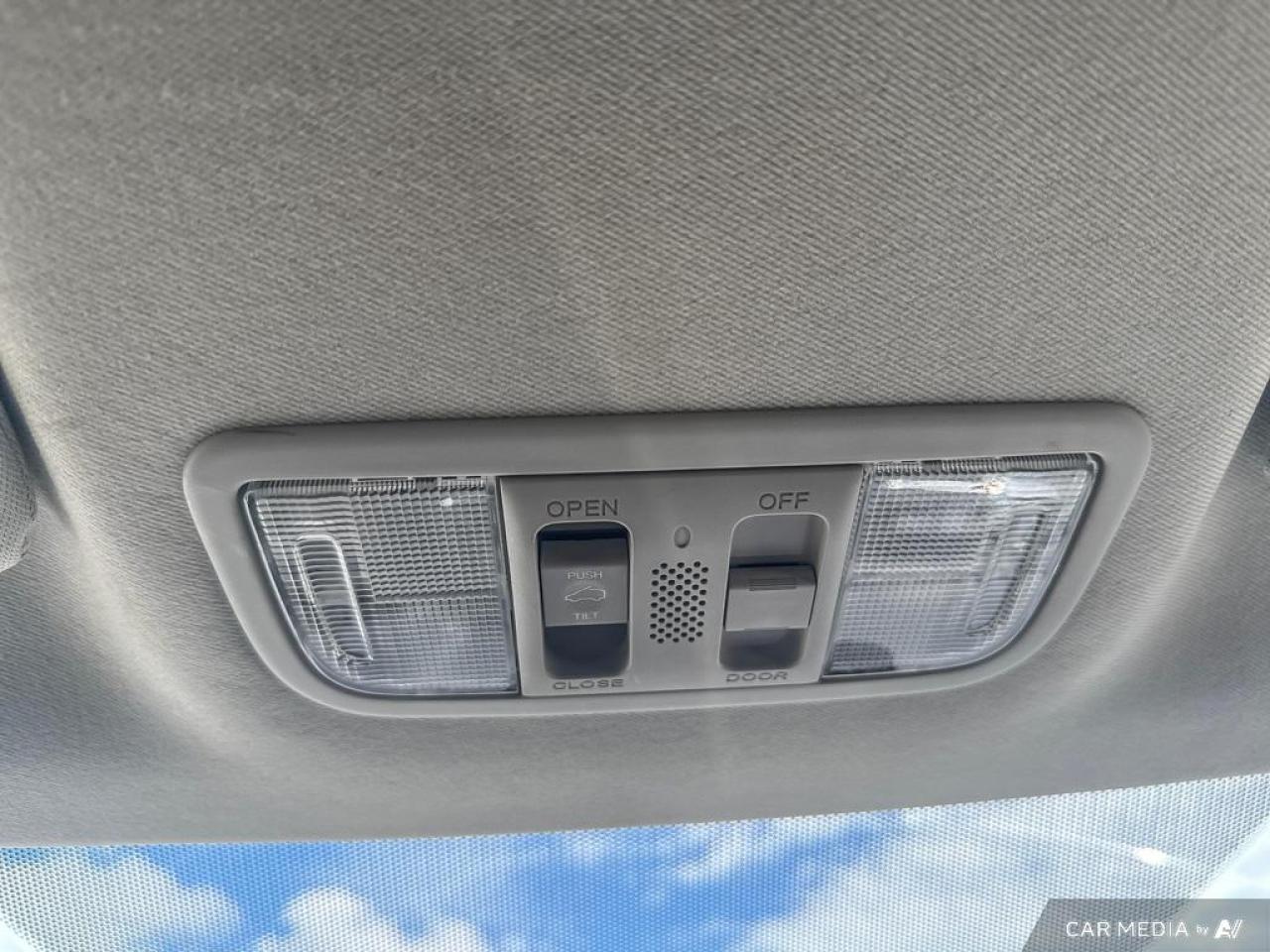 2018 Honda HR-V EX / NO ACCIDENTS / SUNROOF / HTD SEATS / AWD - Photo #19
